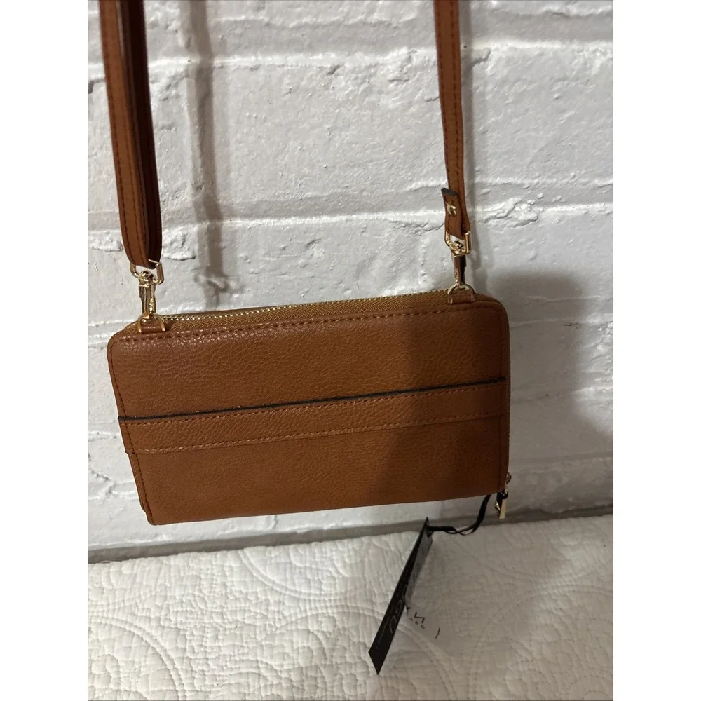 Sugu ‎ Brand New Vegan Leather Brown Purse 8 X 5